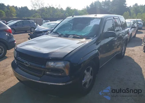 2005 Chevrolet Trailblazer Lt from USA, damaged, VIN 1GNDT13S952379448